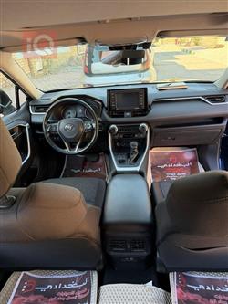 تۆیۆتا ڕاڤ 4